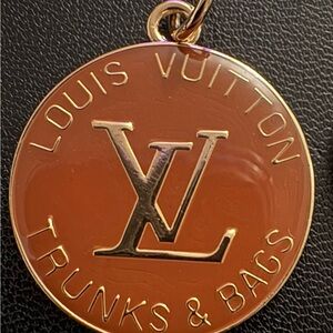 Beautiful LV Gold and Brown Trunks & Bags Zipper Pull!